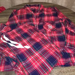 Victoria’s Secret- Flannel Print Pj Set- Size XL